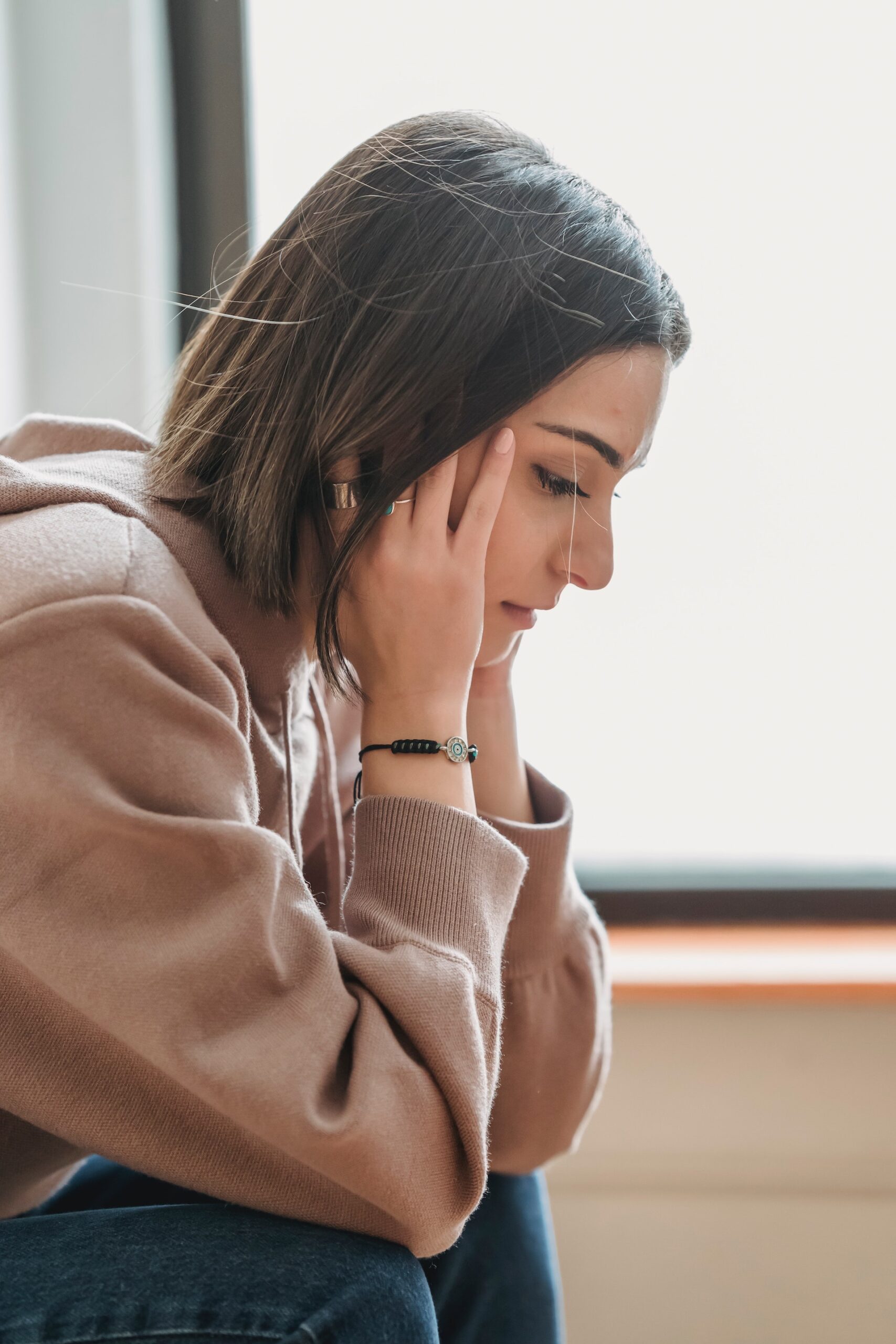 How To Relieve Pressure In Ears - Ear Care Clinic symptoms of ear pressure